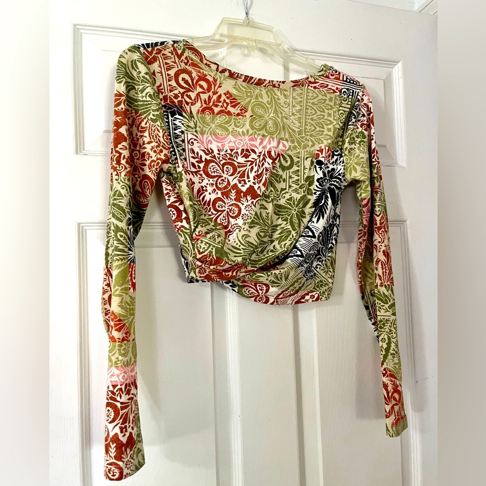 Daily Practice Long Sleeve Crop top